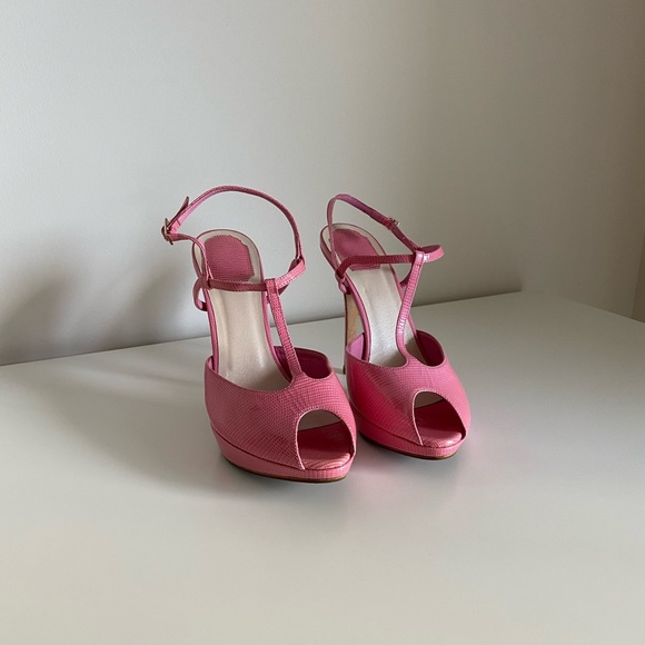 Dior Pink Lizard Embossed Peep Toe Platform Sandals - Picture 2 of 16